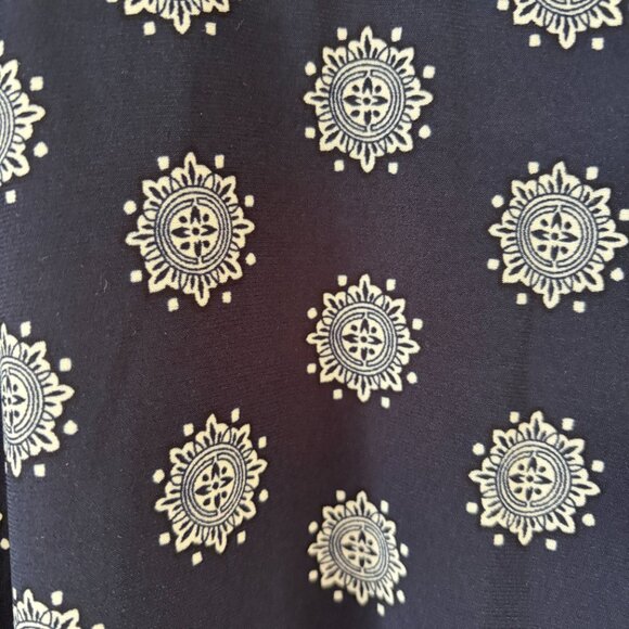 Tommy Hilfiger Palace Medallion Fit & Flare Dress Size 10 Navy and White NWT - Picture 4 of 10